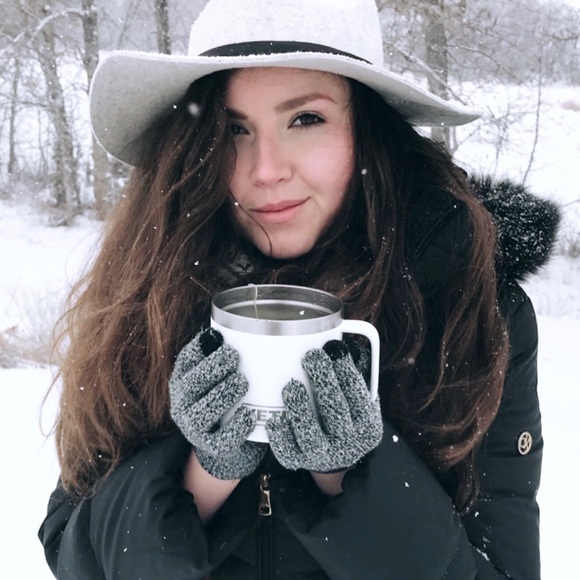 Meet your Posher, Jes - Picture 3 of 4